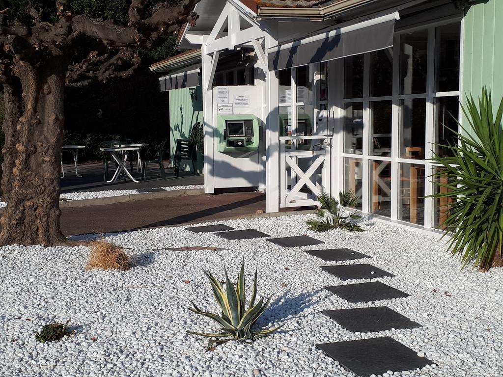 Fasthotel Avignon Nord Le Pontet Exterior foto